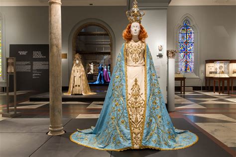 After 150 Years, Looking Back at the Metropolitan Museum’s 10 Most Visited Exhibitions