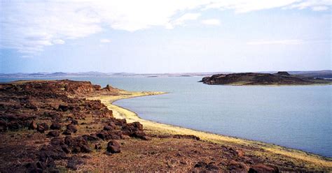 Lake Turkana National Parks - UNESCO World Heritage Centre