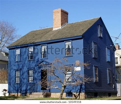 Early New England Colonial House Stock Photo (Edit Now) 10549318