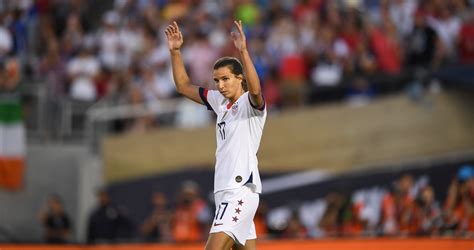 USWNT winger Tobin Heath departs NWSL to join Manchester United ...