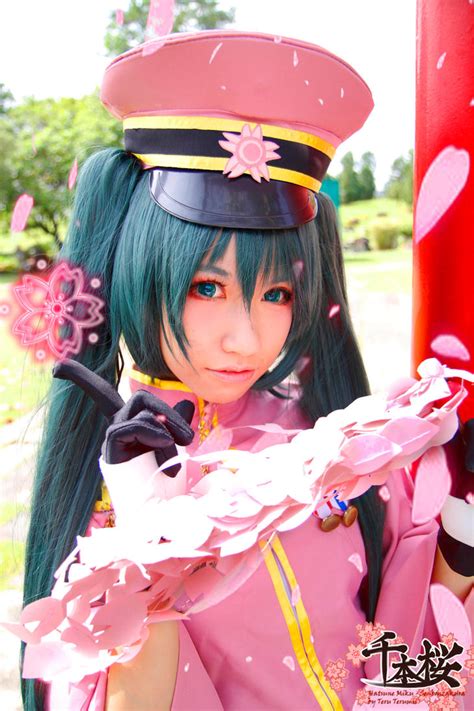 Hatsune Miku - Senbonzakura Ver. by TeruTerumii on DeviantArt