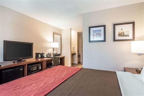 Comfort Inn Airport — Portland Hotels — Maine.com