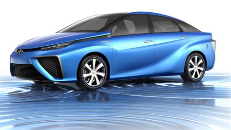 CES 2014: Toyota says fuel-cell car has 310-mile range