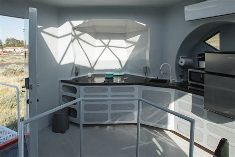 Live Like an Astronaut in This Lunar Lander-Inspired Tiny Home ...