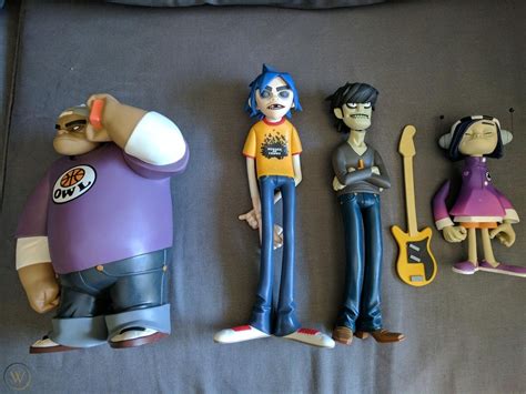 Kidrobot Gorillaz Red Edition Action Figure set - 2D, Noodle, Russell ...