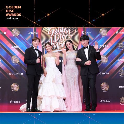 Stars Walk The Red Carpet At Golden Disc Awards 2023 - KpopHit - KPOP HIT