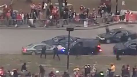 Chiefs' Super Bowl parade: Police swamp area after wild car chase breaks out on parade route ...