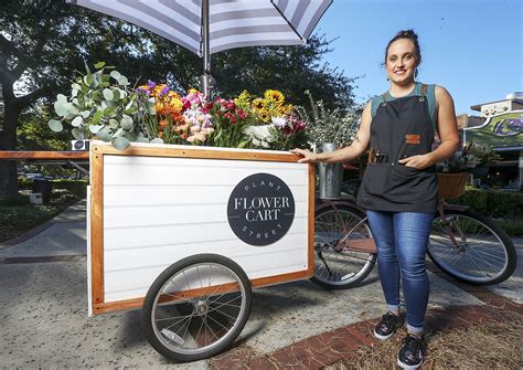 Flower cart brings mobile petal service to Winter Garden | West Orange Times & Observer