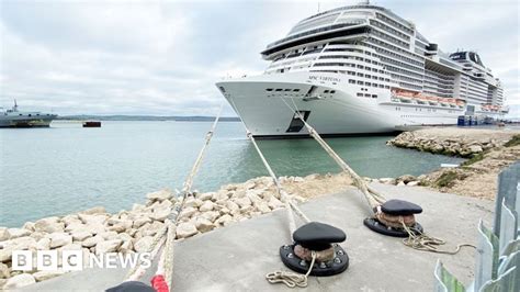 Portland Port sees record cruise ship visitors - BBC News