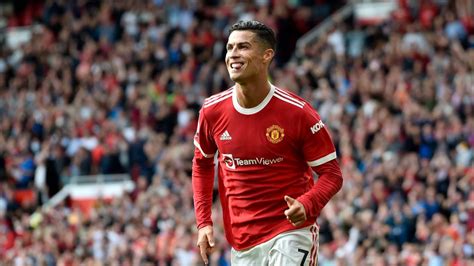 Successful United comeback: Ronaldo returns to Old Trafford - The ...