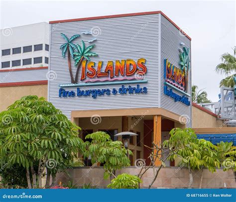 Islands Fine Burgers & Drinks Exterior Editorial Image - Image: 68716655