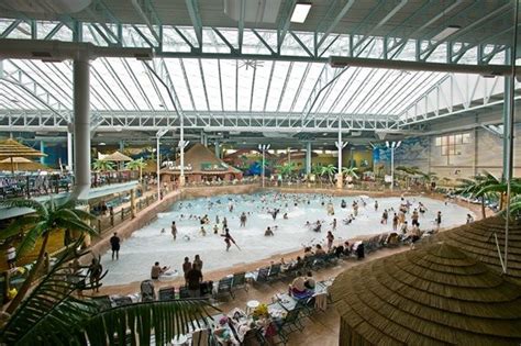 Family Travel Blogger | Indoor water park resorts, Kalahari resorts, Kalahari water park