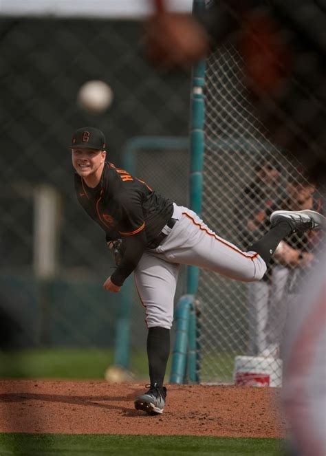 SF Giants: Top prospect Harrison impresses in first live BP session