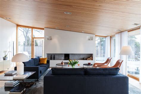 6 Scandivanian homes where you can maximise long summer days | Living room plan, Danish living ...
