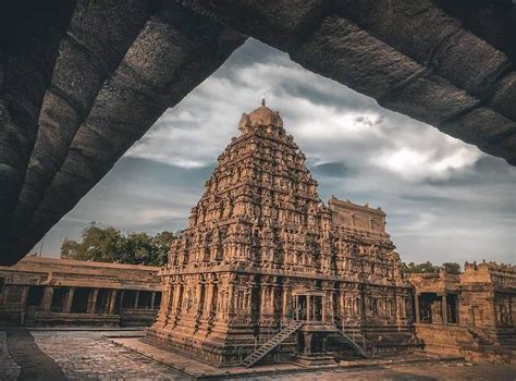 Airavatesvara Temple Thanjavur, Tamil Nadu | Indian sculpture, Thanjavur, Eiffel tower