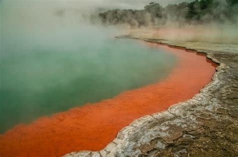 Premium Photo | Champagne pool in rotorua