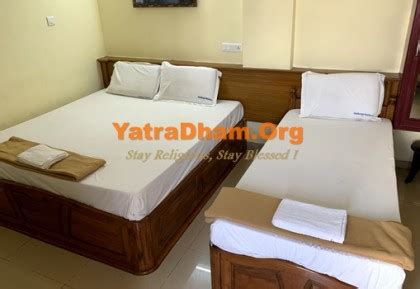 Srikalahasti Rooms Near Temple Hotel Dharamshala Booking