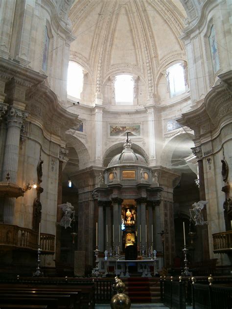 Interior de la Catedral de Cádiz / Inside the Cathedral of Cádiz - a ...