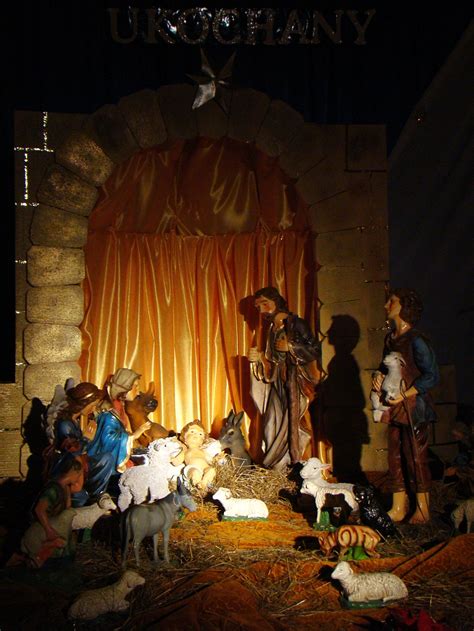 File:04652 Nativity scene at the Christ the King Church in Sanok, 2010 ...