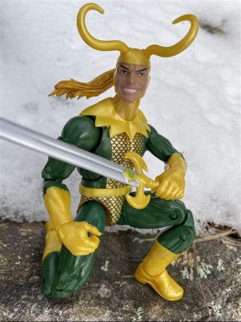 Avengers Marvel Legends Loki Figure Review & Photos (Endgame Hulk ...