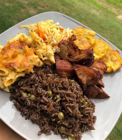 Follow @itsizzzyyy for more 🤩 | Haitian food recipes, Hatian food, Soul food dinner