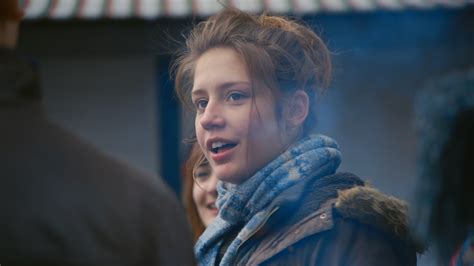 Adele Exarchopoulos as Adele in La vie d'adele / Blue Is the Warmest ...