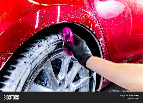 Cleaning Car Wheel Image & Photo (Free Trial) | Bigstock