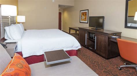 Hampton Inn & Suites Jacksonville Airport Hotel