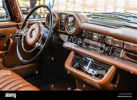 Interior of a restored 1970 Mercedes Benz 280 SL Coupe Stock Photo - Alamy