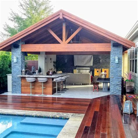 20+30+ Pool And Outdoor Kitchen Designs – HOMYRACKS