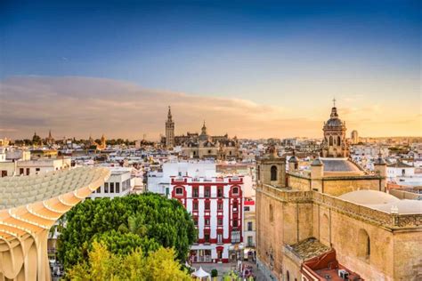 Vista del casco antiguo de Sevilla, Andalucía, España.