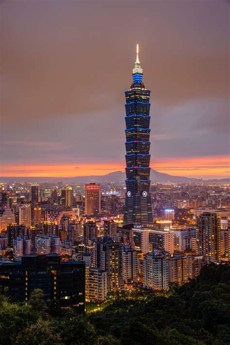 Taipei 101 | Taipei 101, once the world's tallest building, … | Flickr