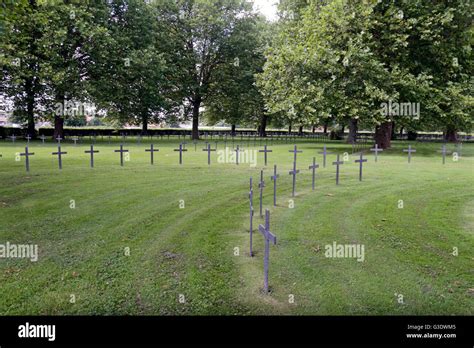 Wwi cimetière militaire allemand ww1 hi-res stock photography and images - Alamy