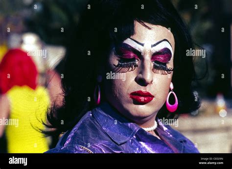 Jewish transvestite in heavy makeup Banque de photographies et d’images à haute résolution - Alamy