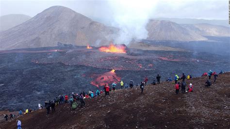 Surprising images: Burning lava from a volcano attracts thousands of tourists in Iceland - The ...