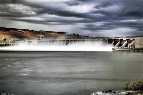 McNary Dam | See it Large McNary Dam is a 1.4 mile (2.2 km) … | Flickr