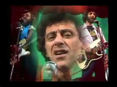 "Rag Doll" Frankie Valli and The Four Seasons 1975 (TV) - YouTube