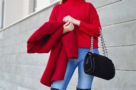 How to wear red this fall - Get Office Plants