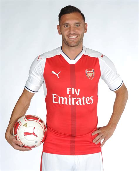 Photos: Arsenal unveil new signing as striker joins on 4-year deal | Arsenal Station | Arsenal ...