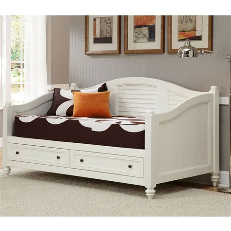 pretty day bed. | Daybed with storage, White daybed, Daybed with drawers