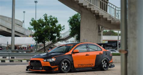 Check Out This Insane Modded Mitsubishi Lancer