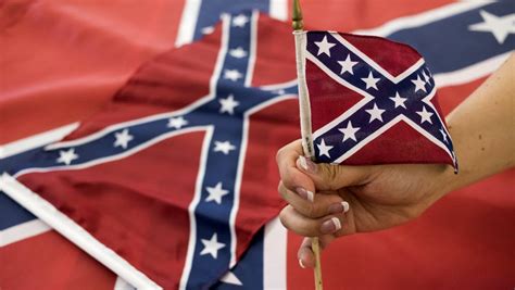 Confederate flag controversy simmers on in Congress