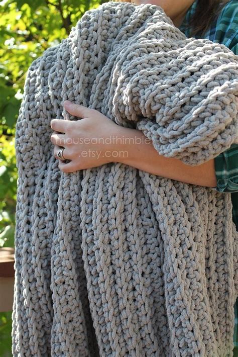 Fisherman Throw 4460 Crochet pattern by Carla Malcomb | Chunky crochet ...