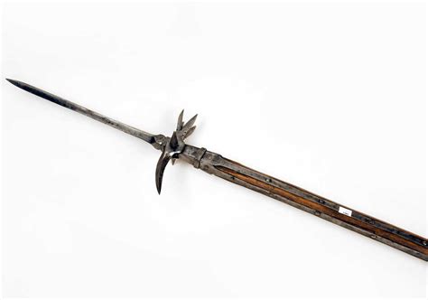 Lucerne Hammer: A 15th-Century Swiss Weapon of All Trades - Malevus