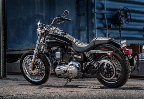 2014 Harley-Davidson Dyna Super Glide Custom - Moto.ZombDrive.COM