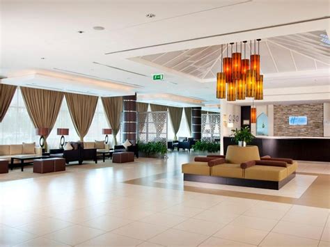 Best Price on Holiday Inn Express Dubai Internet City in Dubai + Reviews!