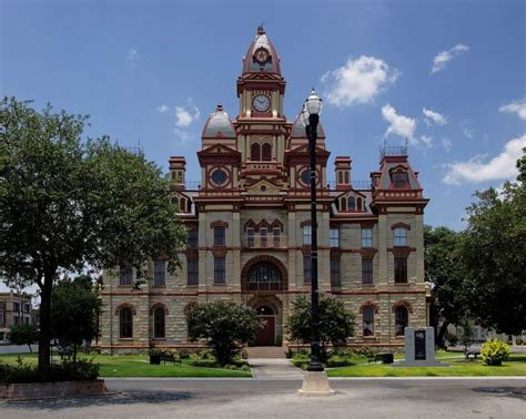 29 Historic Texas courthouses that look like castles | Courthouse, Caldwell county, Texas