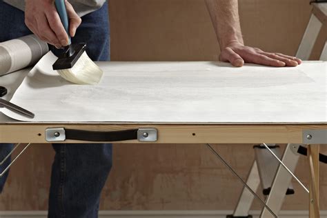 Wallpapering tools buying guide | Ideas & Advice | DIY at B&Q