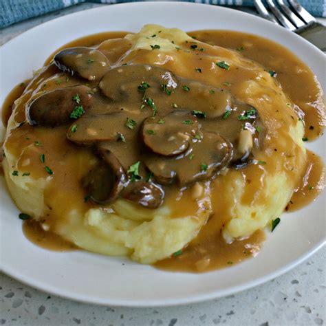 Mushroom Gravy | RecipeLion.com