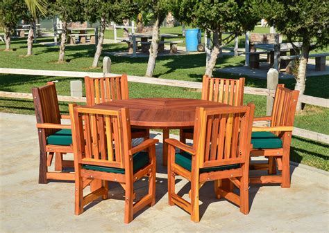 Retro Outdoor Patio Table: 1950s Style Wood Table & Chairs